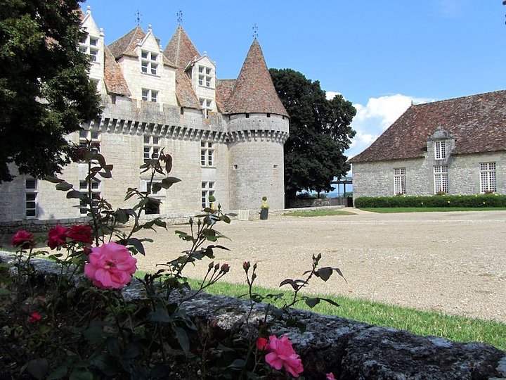 ch_teau_de_monbazillac_dordogne_monbazillac_castle_france_renaissance_renaissance_chateau_vineyard5295431.jpgd_1