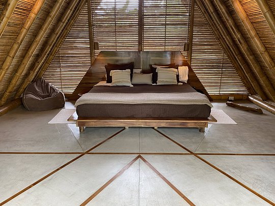 Jungle Hut (King Bed or 2 Singles)