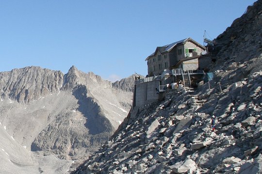 Lobbie Alte mountain Hut