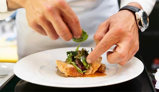 Elevate Your Culinary Journey: Hiring a Private Chef Catering for Your Unforgettable Trip