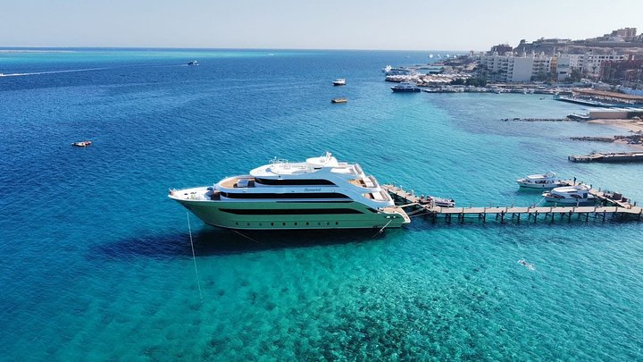 Bismarkdronepictureatmarina
