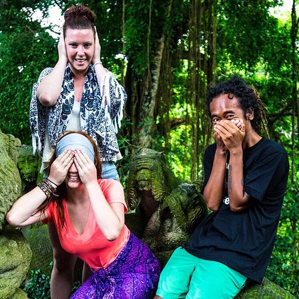 three travellers in bali_see no evil hear no evil speak no evil