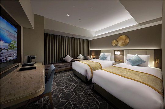 Arrive November 3 in Tokyo - Shared Room - Price is per person. Each guest must book individually.