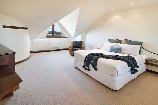 BEACH BALCONY LOFT SUITE