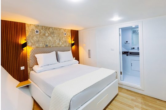 Cabin 1 (1st Deck En Suite)