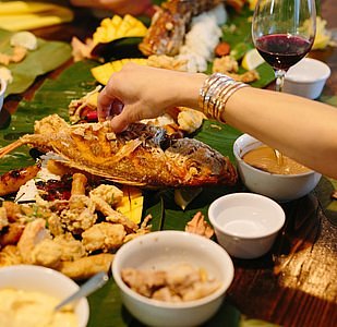 KAMAYAN NIGHT