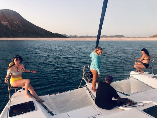 BOAT LIFE