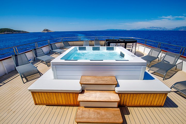 hottub2