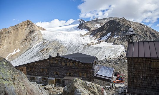 Similaun Mountain Hut 