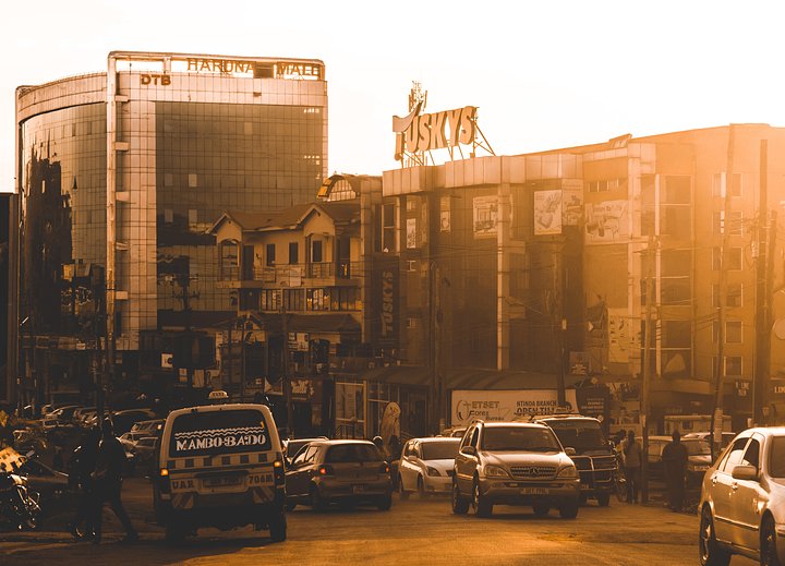 robinkutesaQCxS5cBoQQUunsplash