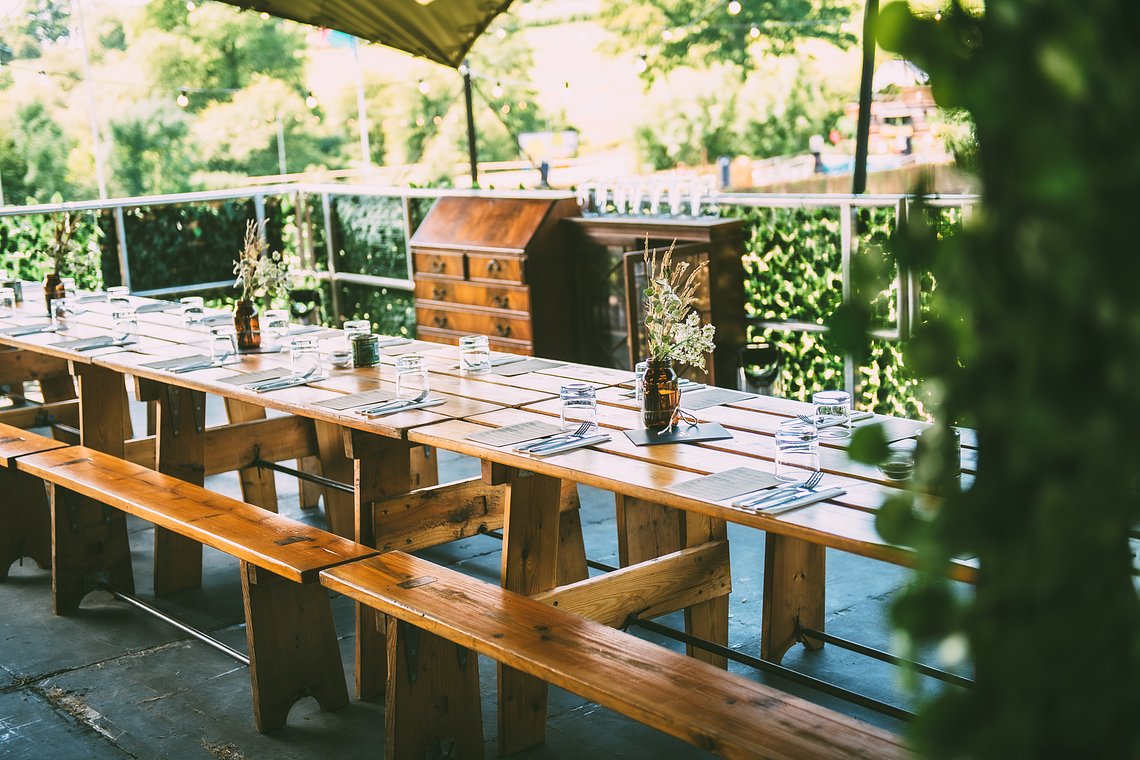 THE RESTAURANT