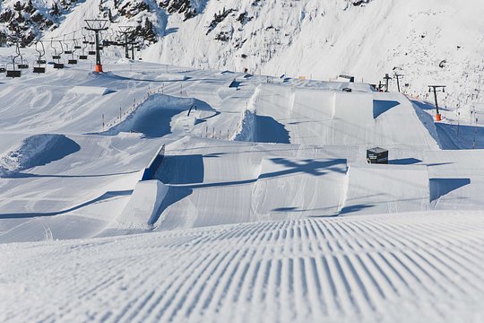 Top 3 tra i 50 migliori snowpark d'Europa