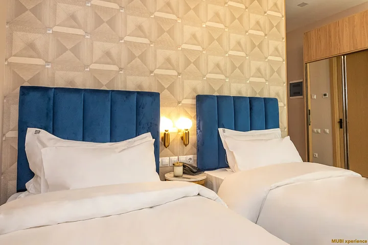 Chambre twin - NEWPORT Hôtel KUTAÏSSI - Retour 18.19/01