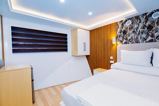 Cabin 5  (2nd Deck Large Double En-Suite)