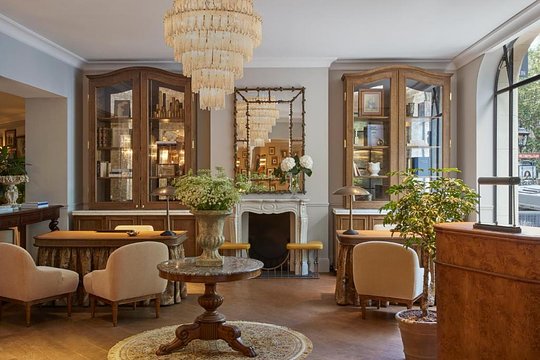 Arrive one night early in Paris - Private room - September 30, 2026