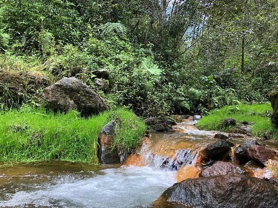 Tungurahua Hot Springs & Waterfall 