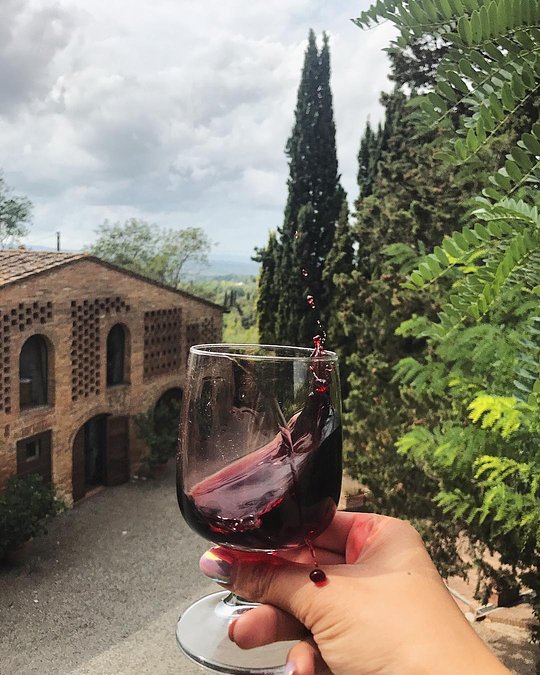WINE