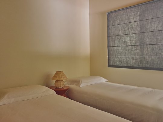 Shared twin room (2 guests)