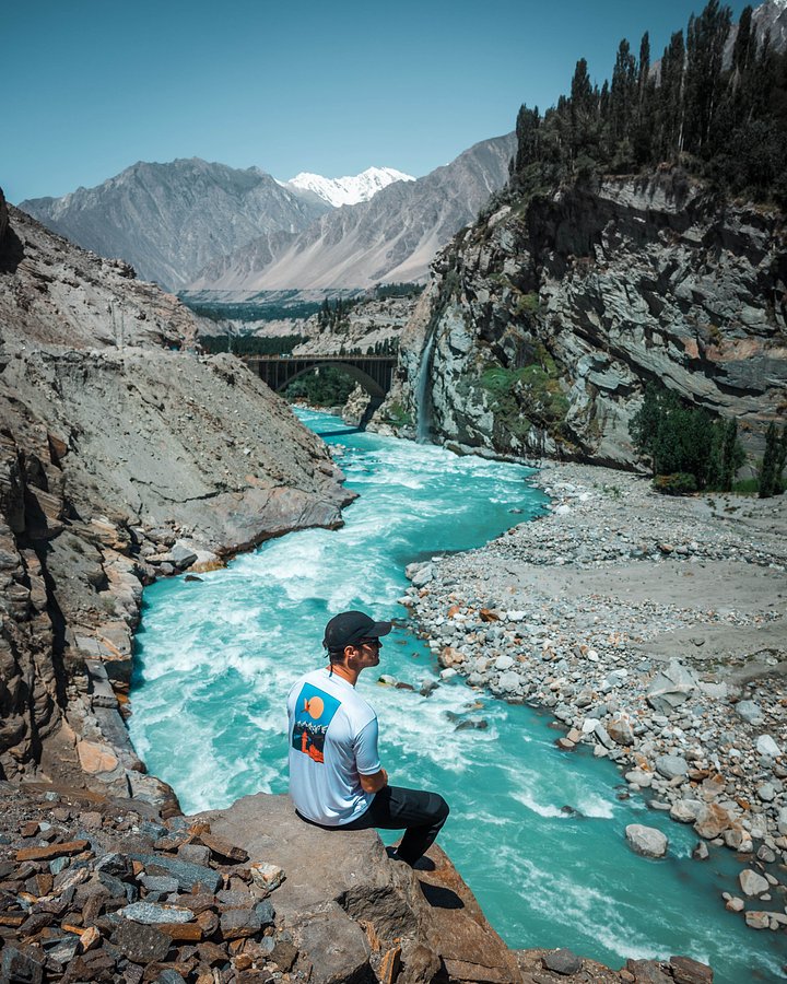 Pakistanblueriver