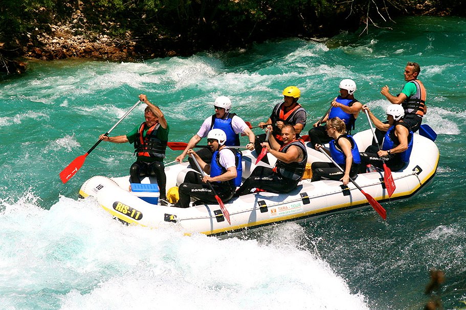durmitorwhitewaterraftingpodgoricamontenegrokotor