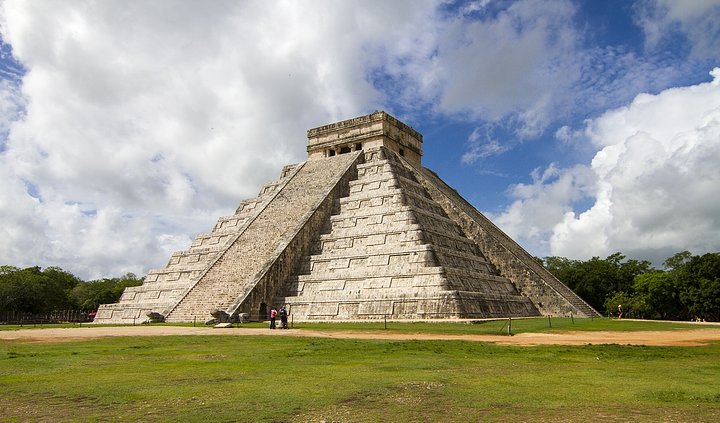 pyramid3069192