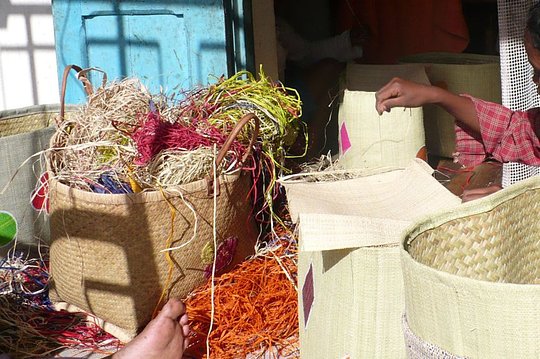 Learn basketry with local women in Mangily