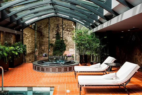 Hotel Telegraaf (Optional Post-Trip Extension)