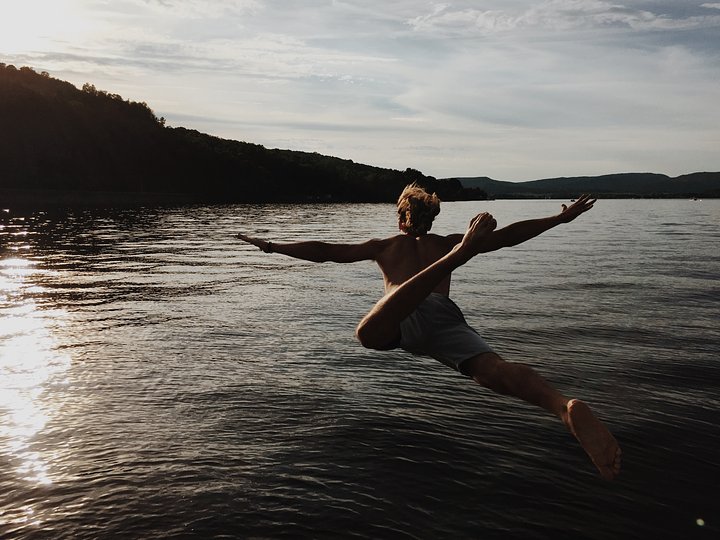 laurieannerobertJUJsM3na4jQunsplash