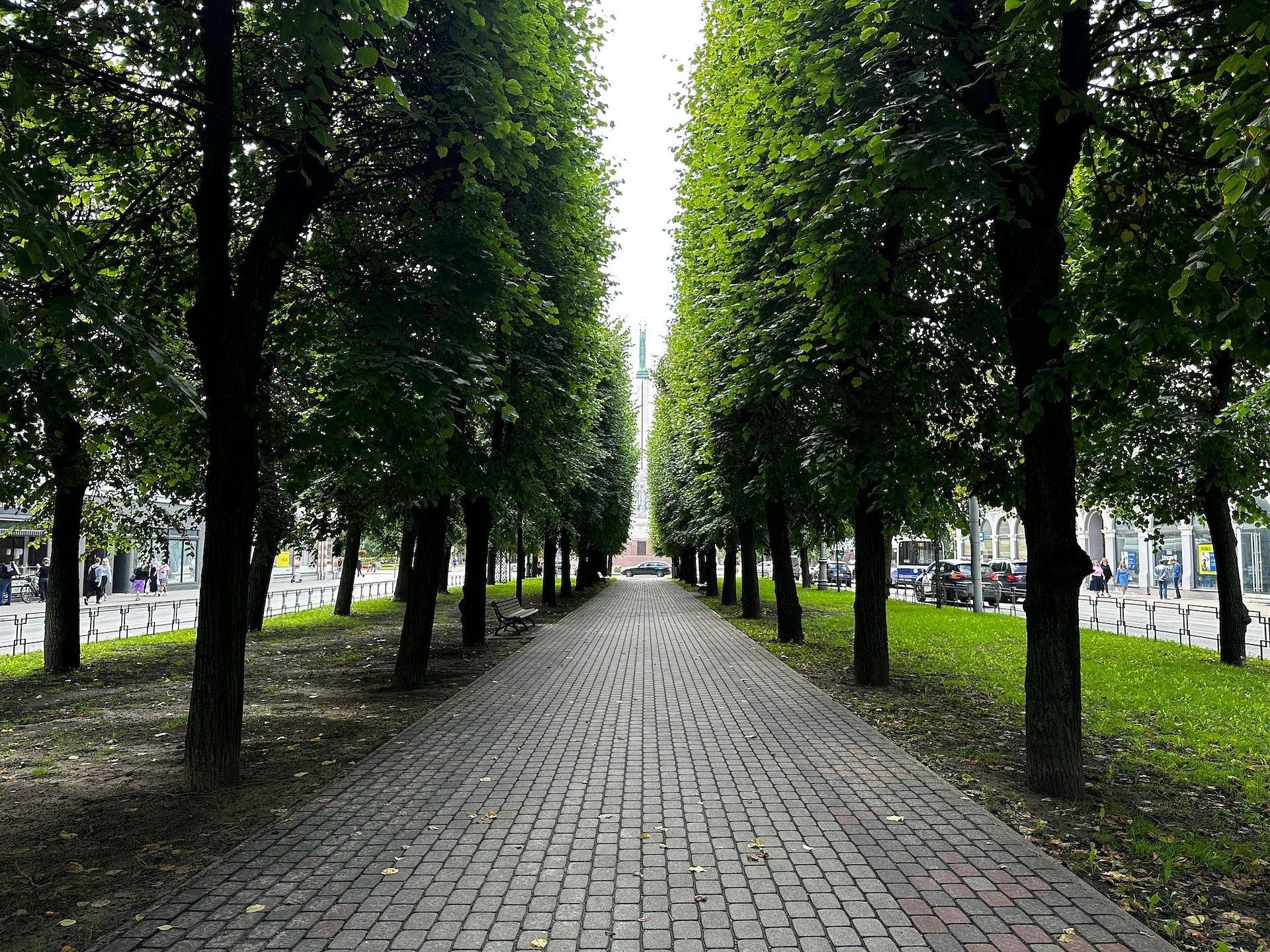 andyzaguzovCDeoay68Gkkunsplash
