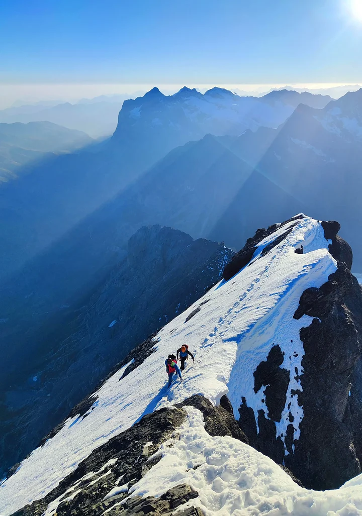 EigerMittellegiKooKooClimb_68_retocada