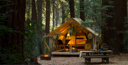 Nature's Oasis: Luxurious Glamping Retreat