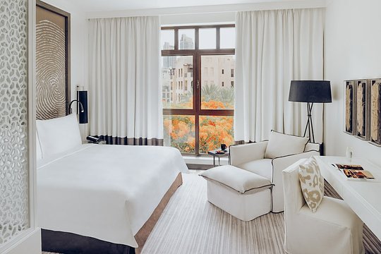 Deluxe Garden View Room