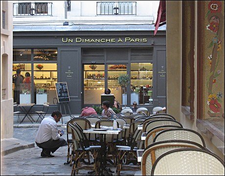 DimancheCour1PicCynthiaRoseOneTimeUseOnly11