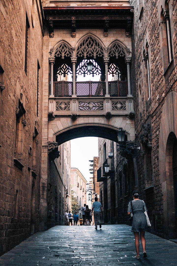 luciagaroOKoFntPVVMEunsplash