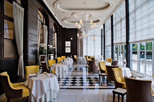 Savor a meal at Gordon Ramsay's' Michelin-starred restaurant