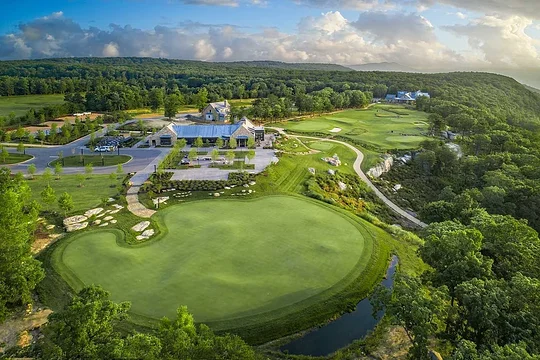 Resort Activities (Tennis, Pickleball, Biking, Peloton Studio)