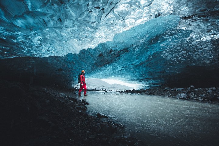 Ice cave tour