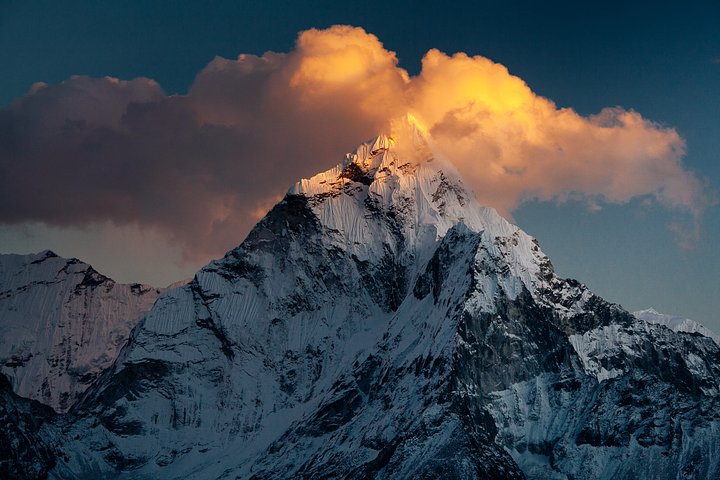 cristiangrecu6yBAQeeNROUunsplash
