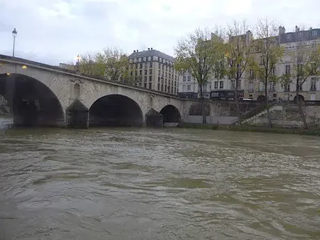 ViewWineTastingINParis111.jpg