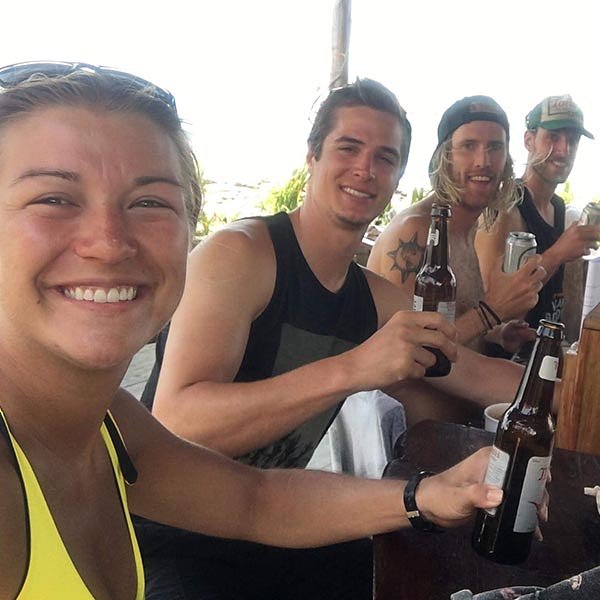 Travel crew enjoying beer on their group tour_travel Nicaragua