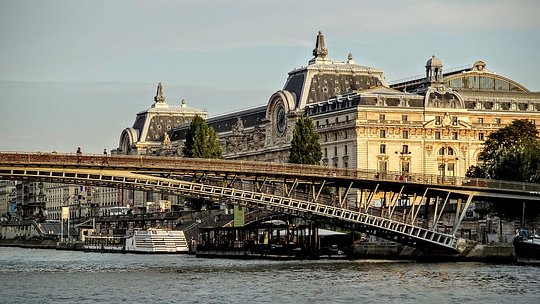 A deeper look at the Louvre and Orsay with an expert