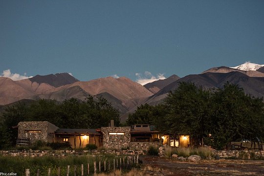 Visit the wild and beautiful Tierras Atamisque for a day of creativity on our post-trip extension