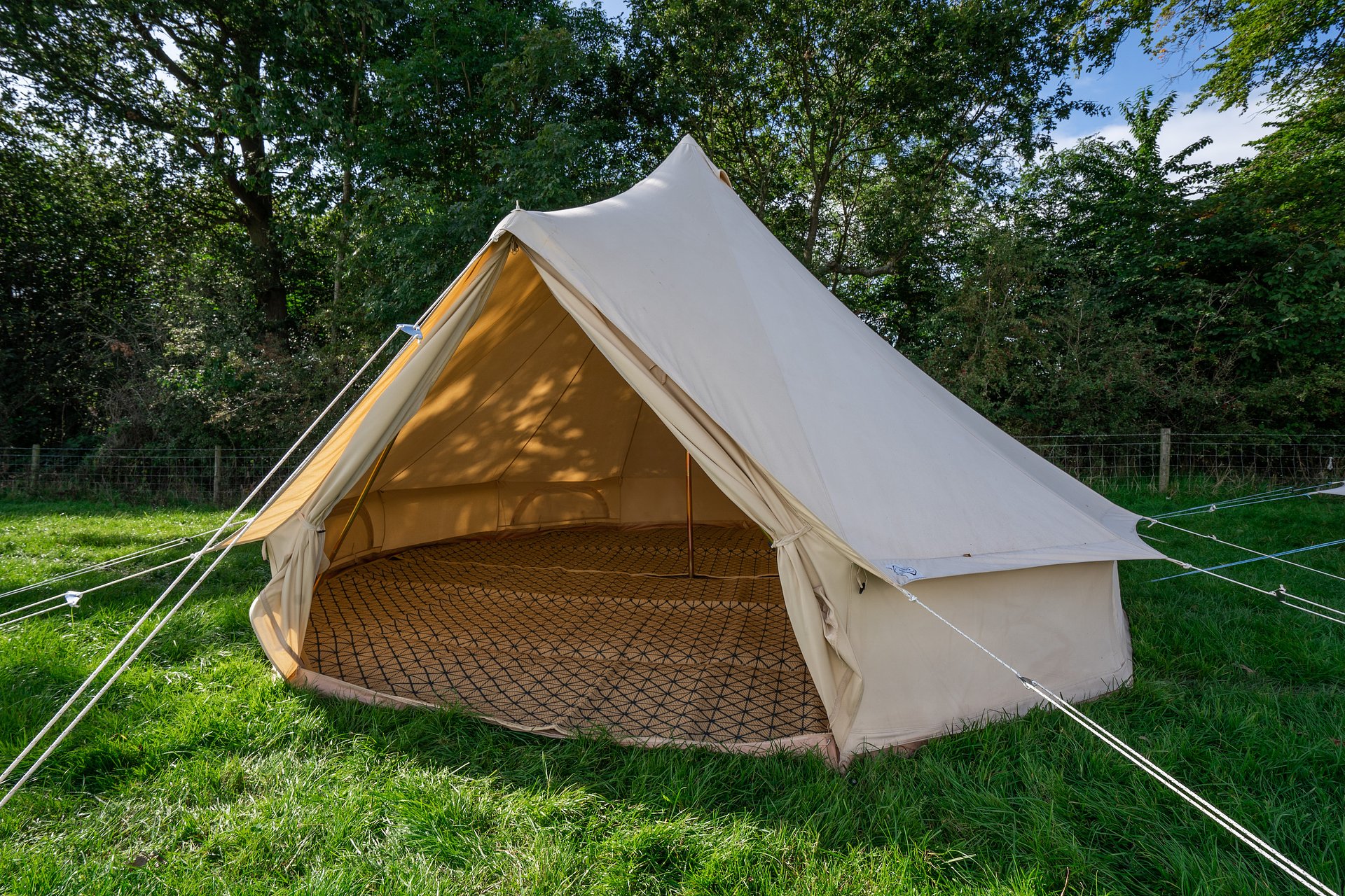 CanvasCoEmptyBellTent2