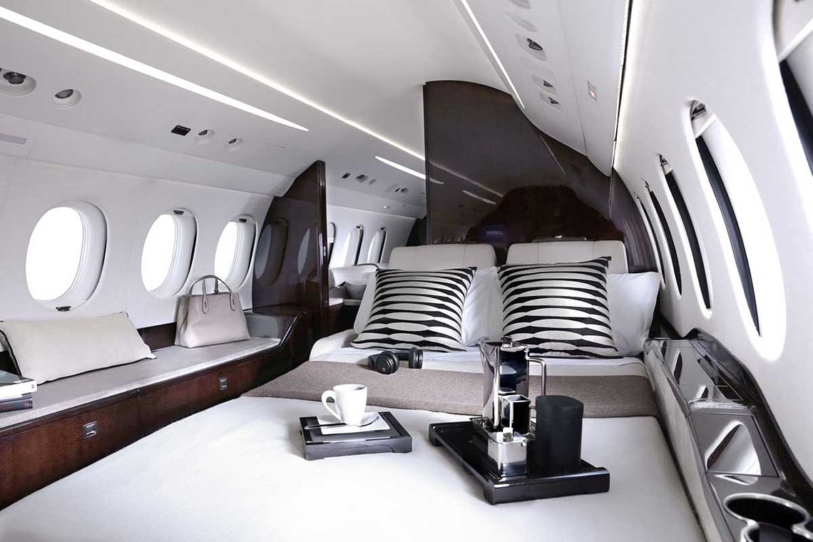 DassaultFalcon8XInterior2