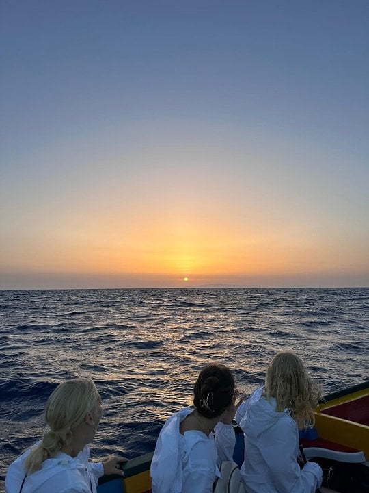 Passeio de barco “Xavelha” ao Pôr do Sol