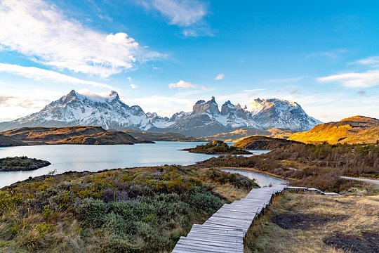 Photograph glaciers, lakes, and mountains in Torres del Paine National Park
