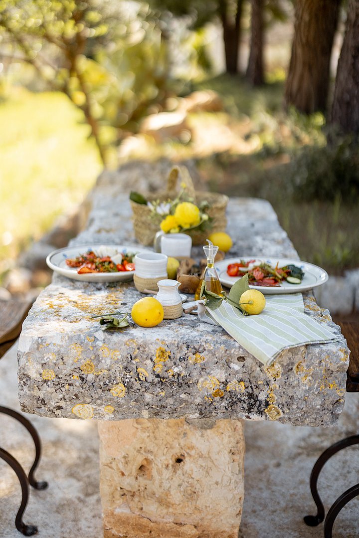 iStock2214363717