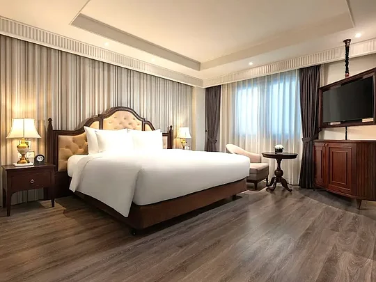 Private Room - 10 days in Cambodia & Vietnam