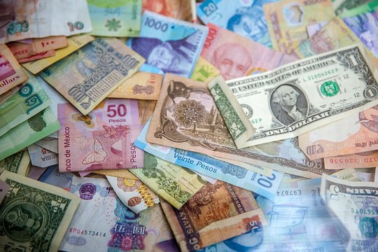 Visas + Currency