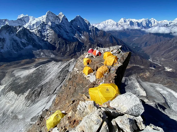 kookoo_escalada_ama_dablam_4